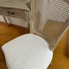 フランスシャビー　アンティークドレッサーの画像