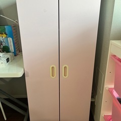IKEA 子供　収納棚の画像