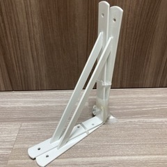 壁掛け棚　ネジ付　Ｌ型ブラケット　DIY パーツ　壁掛け棚　取り付け　白　ホワイト　Ｌ字アングルの画像