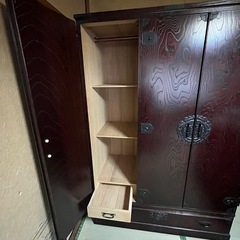 民芸調タンスの画像