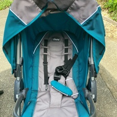 ＜＜取引中＞＞　無料　直接引取限定　ベビーカー　Chicco Bravo チャイルドシート付きの画像