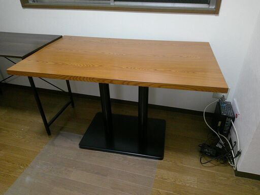 4人用 ダイニングテーブル 幅1200×奥行700×高さ735mm 木目 業務用 店舗用 家具 カフェテーブル