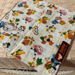 Disneyシー♡ダッフィーハンドタオル美品➀の画像