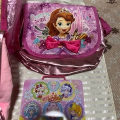 プリキュア　缶バック、ビニールバック、ショルダーバッグ　4点セットの画像