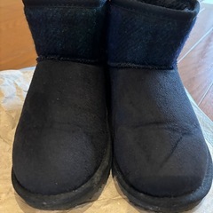お取引者様 決定しました！
子供ブーツ　22センチの画像
