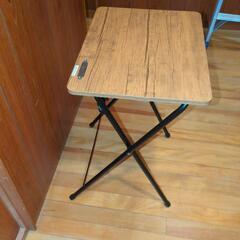 棚　茶色　折りたたみ　家具　コンセントの画像