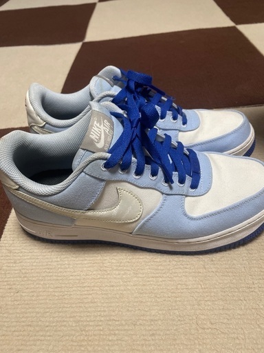 NIKE スニーカー
