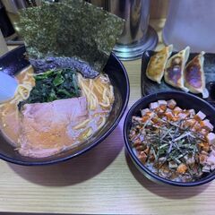 【従業員大食いバトルも♪】お昼に様々なご飯食べれます♡【平成生まれ募集中!!】負けず嫌いな方、ウチ向いてます☆の画像