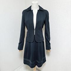 トゥービーシック 美品 スカートセットアップ 黒色 40 スタイルアップ 上品 レディースの画像