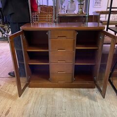 🔥🔥送料無料・設置無料有り🔥🔥ガラスキャビネット 中古収納家具の画像