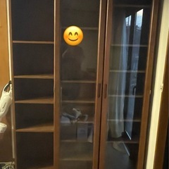 週末処分します！スライド式本棚 ガラス扉 可動式の画像
