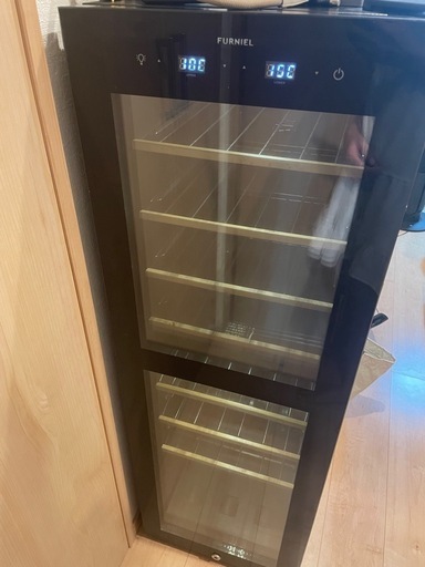 値段交渉可能　ワインセラー 93L 24本収納