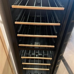 値段交渉可能　ワインセラー 93L 24本収納　の画像