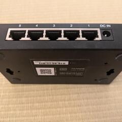 バッファロー 5ポート スイッチングハブ Giga 金属筐体 簡易パッケージ 壁掛け設置対応 LSW6-GT-5ESL/NBKの画像