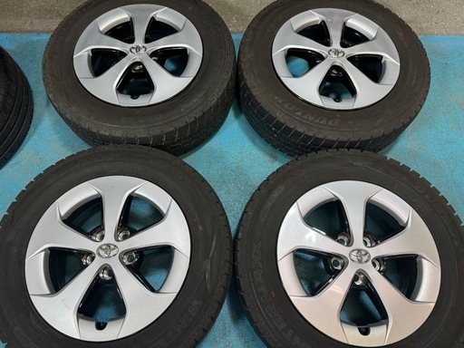 中古スタッドレスセット トヨタ 30プリウス 純正 15インチ 6J +45 PCD100 ダンロップ WM02 195/65R15 2022年
