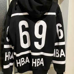 人気のパーカーブラック‼️の画像