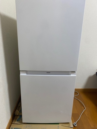 《新品購入1年使用》ハイアール冷蔵庫121L