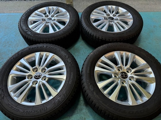 中古スタッドレスセット 90ヴォクシー 純正 16インチ 6j +40 PCD114.3 トーヨー GIZ2 205/60R16 2021年 ノア 溝アリ
