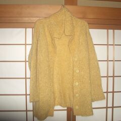 中古セーター数点いろいろの画像