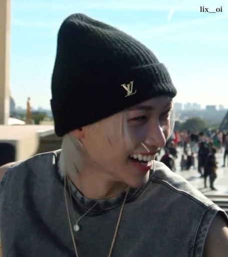 VUITTON ニット帽 ビーニー