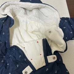 BeBe 防寒着　baby 男女ともOKの画像