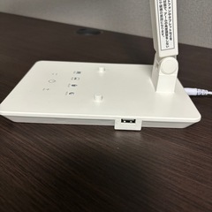 ニトリ　LEDデスクライトの画像