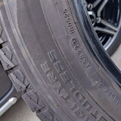 ?短期間出品?土日引き取り可能！そろそろ季節に...DUNLOP！2022年製造品！225.60.17、、バリ山！スタッドレス！4本
