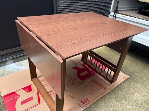 美品　　ダイニングテーブル　デスク　パソコンデスクなどに
