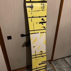 ZUMAスノーボード 板 150cm 板のみの画像