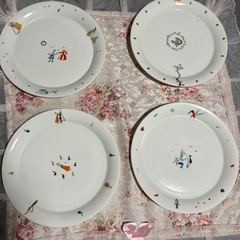 大皿＆小皿セットさまざまなデザイン 8個セット　HI-SENSE  絵本童話の画像