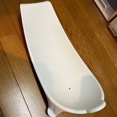 ストッケ　ベビーバス用の補助　