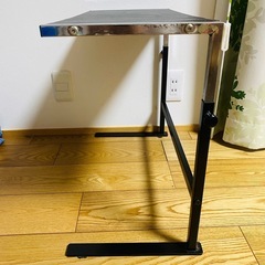 テレビ　スタンド　棚　調節可能　デスク　机　黒　銀　軽い　の画像