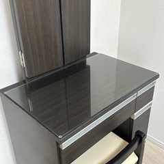 三面鏡ドレッサーの画像