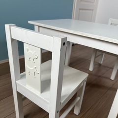 【終了】IKEA キッズテーブル&キッズチェアの画像