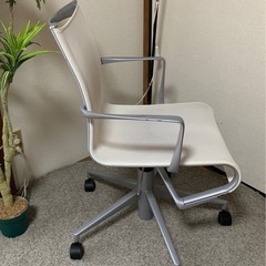 カッシーナチェアの画像