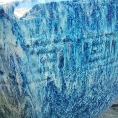 大きめの火鉢です。再利用してください。の画像