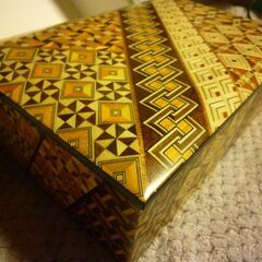 （管理A-7)　箱根伝統工芸品寄木細工化粧箱未使用品の画像