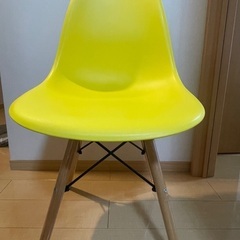 イームズチェア　リプロダクト