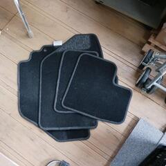 SUZUKI　keiのマット　4枚