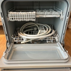 《取引中》【最終価格】パナソニック食洗機NP-TZ100の画像