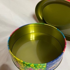 USJ SESAME STREET セサミストリート 丸型お菓子缶 小物入れ 赤 レッドの画像