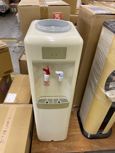 中古ウォーターサーバー1