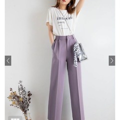 センタータックフレアパンツ ズボンの画像