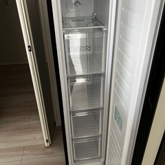 冷凍庫、エアコン
