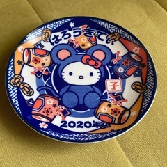 ハローキティお皿　ノベルティ