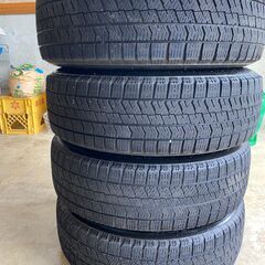 [取引中]165/65R14 スタッドレスタイヤ付き 4本セット ECOFORME SE-18 14インチ 5.5J +39 PCD100 4穴 ハブ径73mm 2021年製 BLIZZAK VRX2 タンク、ルーミー、トール、ジャスティ等の画像