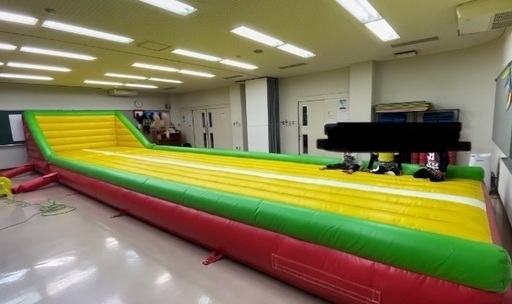 エアートランポリン