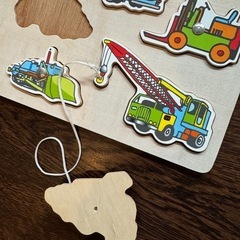 【新品】🚜 木製    はたらくくるま  フィッシングパズル
の画像