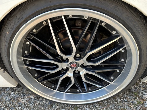 20インチアルミホイール