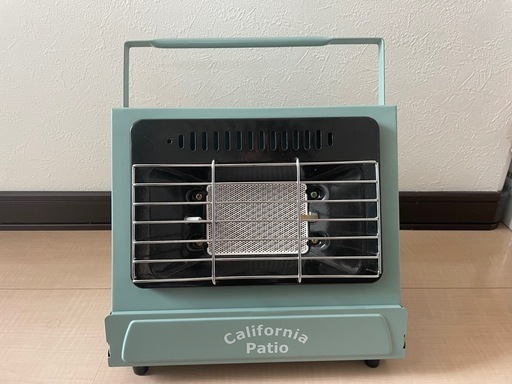 可愛いカセットヒーター　　秋キャンプに　ミニストーブ